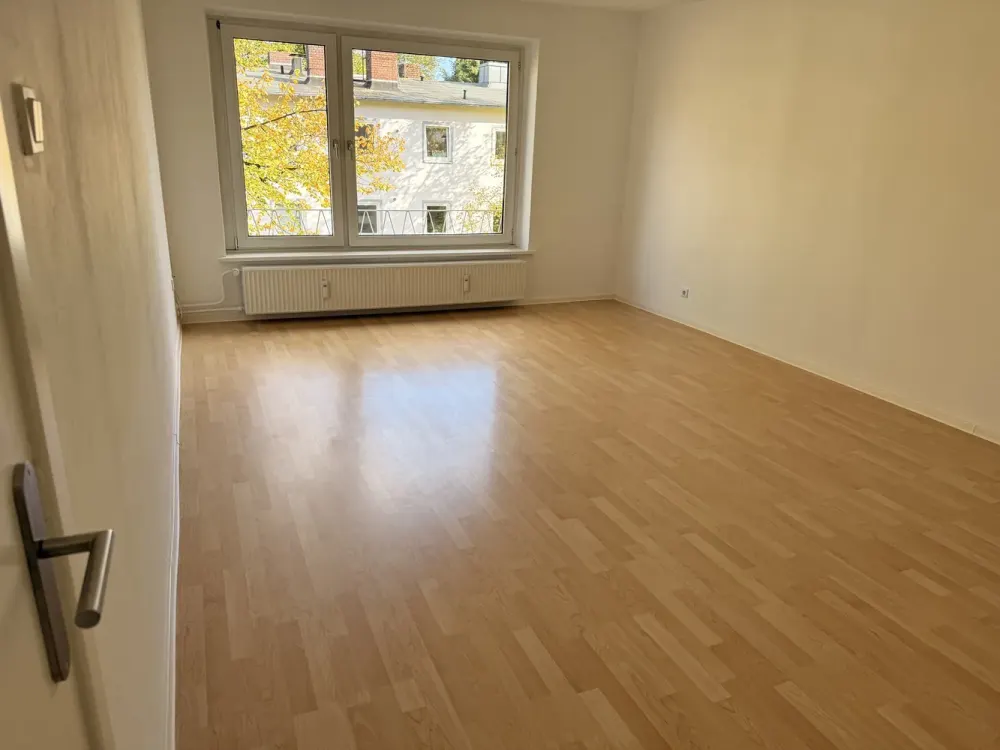 Gepflegte 3-Zimmer-Wohnung: Frisch saniertes Bad & viel Platz (85 m², 3. OG) in Hamburg-Eilbek