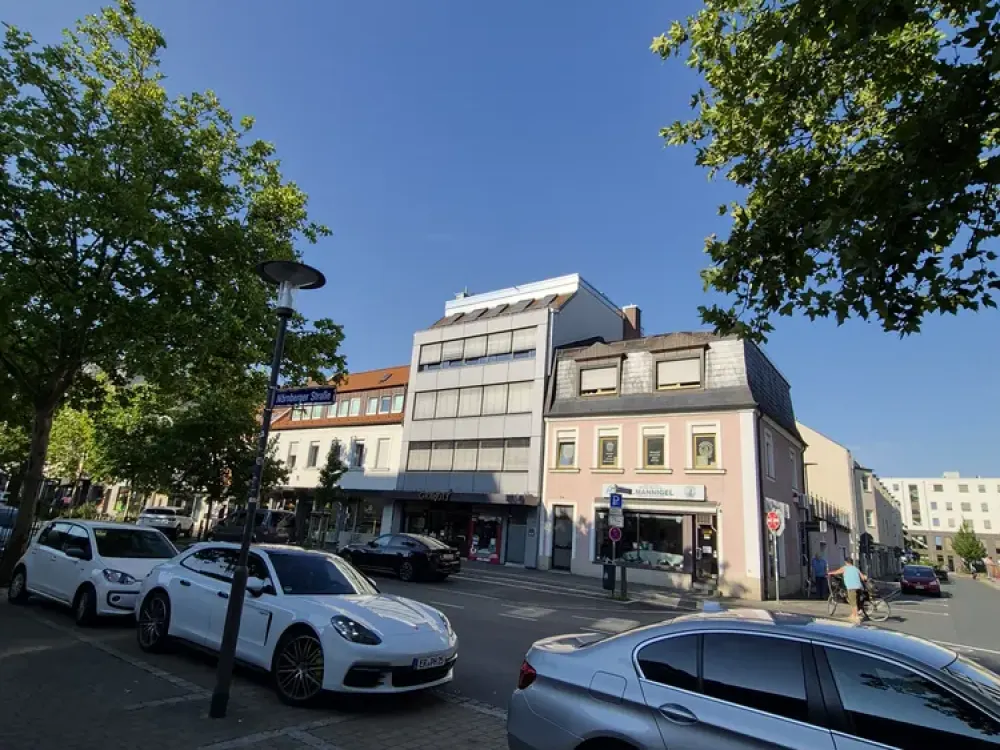 Stilvoll modernisiert: Loft mit 2 Zimmern im Zentrum von Erlangen