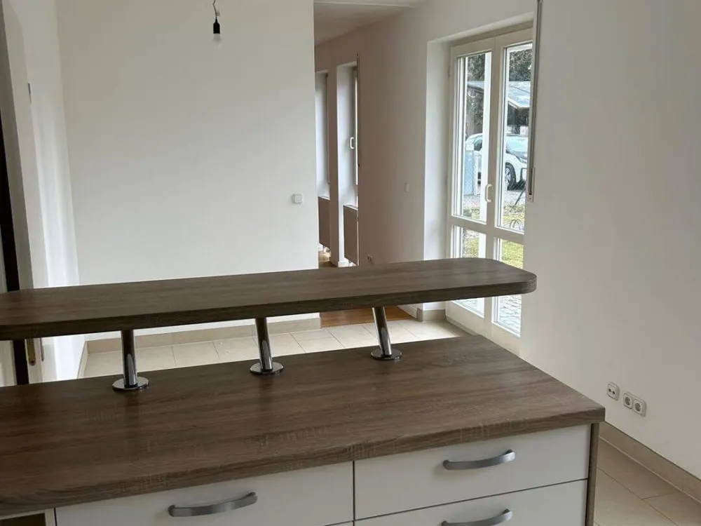Geschmackvolle 3-Zimmer-Erdgeschosswohnung mit lux. Innenausstattung mit EBK in München Harlaching