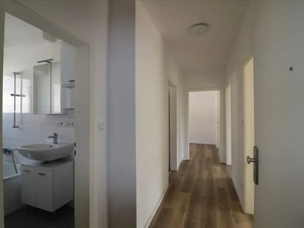 *3 Zimmer mit Balkon* in Krefeld, Dießemer Str.