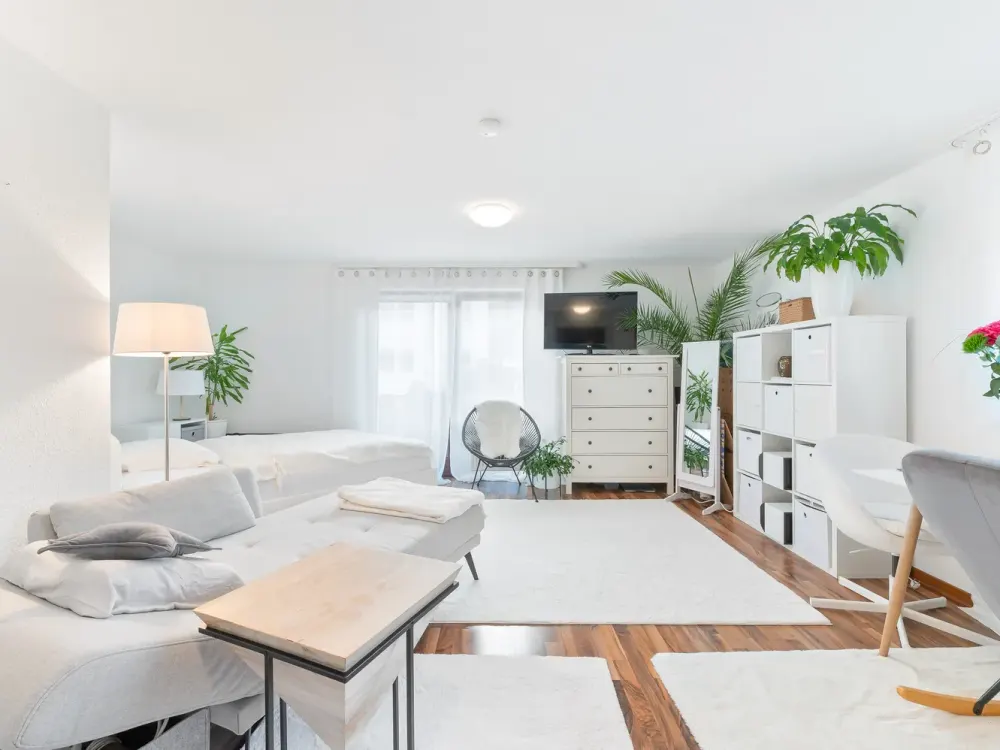 Helle 1-Zimmer-Wohnung mit Balkon & Stellplatz in ruhiger Waldrandlage, Stuttgart-Heumaden