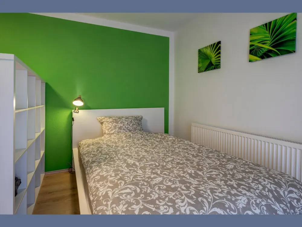 مفروش: سكن مؤقت بالقرب من Goetheplatz، مثالي للزوجين