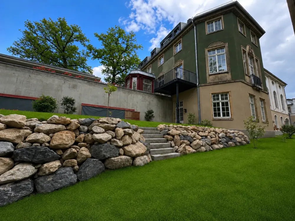 Neu! * exklusive 4 - Raumwohnung am Weißen Hirsch *