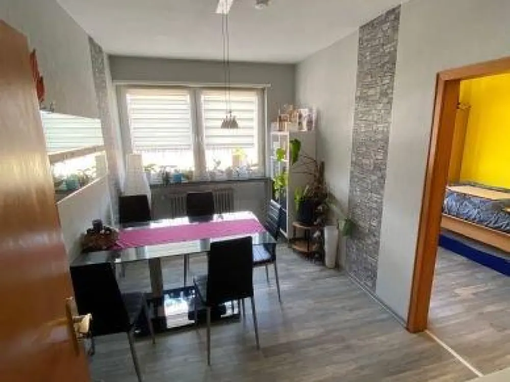 Wohnung 4 ZKB 75qm 1.OG MFH
