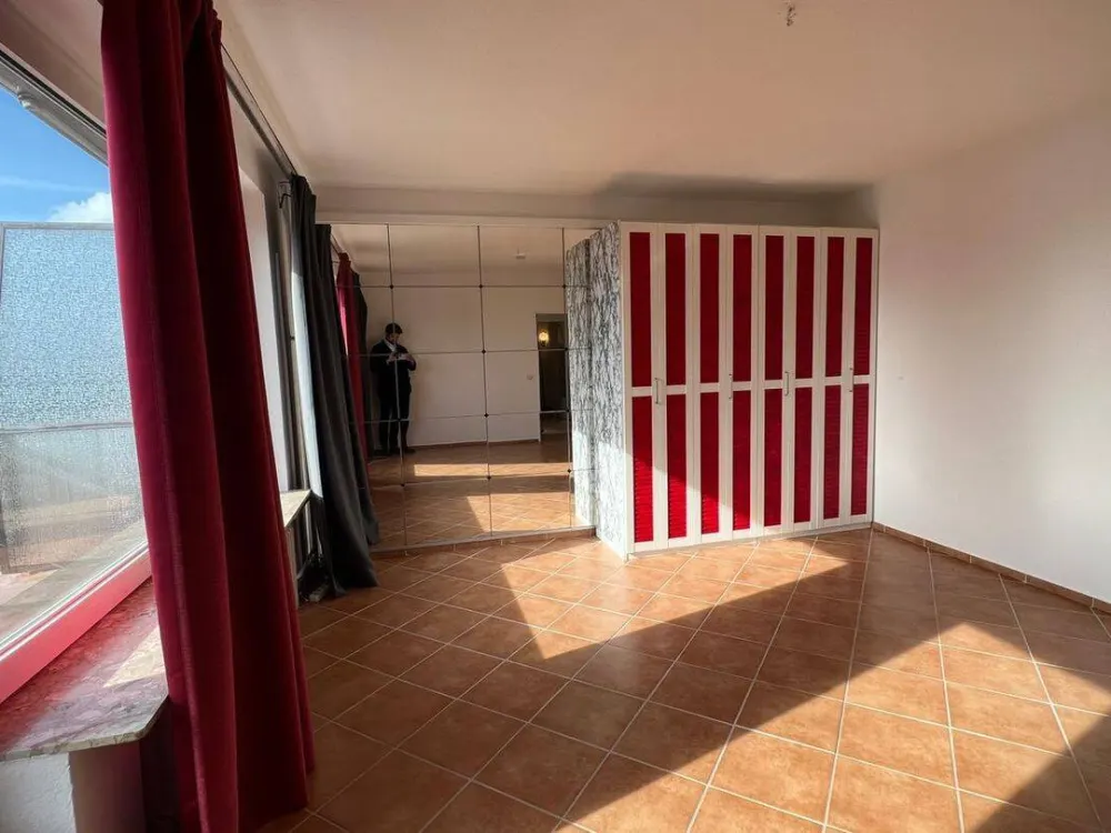 Wandsbek: 1-Zimmer-Whg mit Balkon