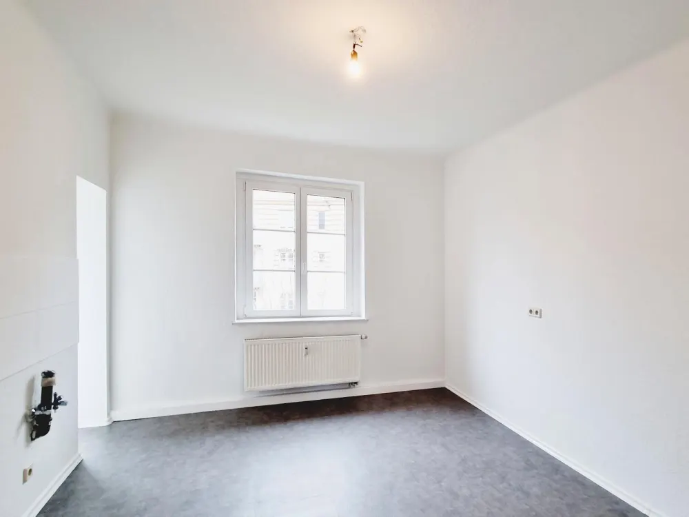 Wir renovieren - traumhafte 3-Zimmer-Wohnung mit Balkon im 2. OG!