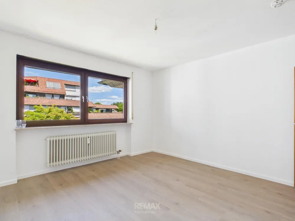 2,5 Zimmer Wohnung inkl. Dachterrasse und TG-Stellplatz