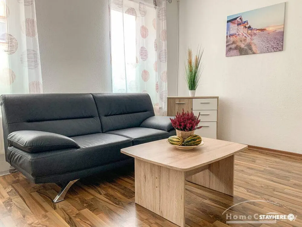 28034 HomeCompany Möbliert/Furnished 2-Zimmer Apartment in Leipzig-Lindenthal max. 3 Personen