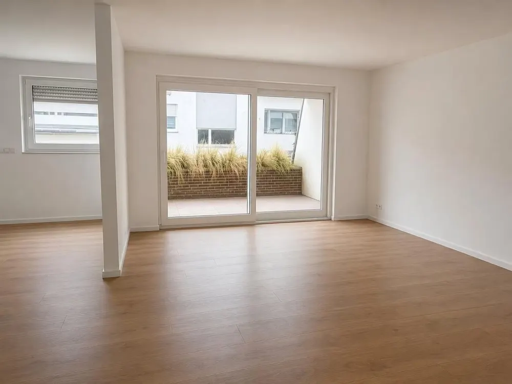 neu gernsanierte 2 zimmer Wohnung