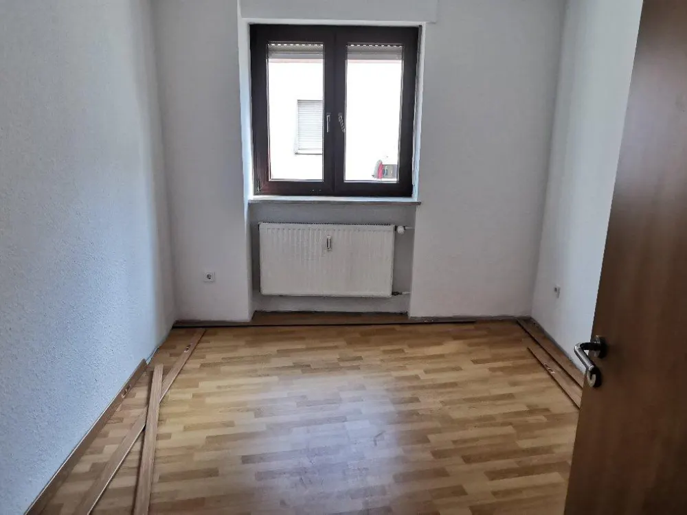 3ZKB, Frisch renovierte Wohnung im EG, 58 m² in SB-Burbach