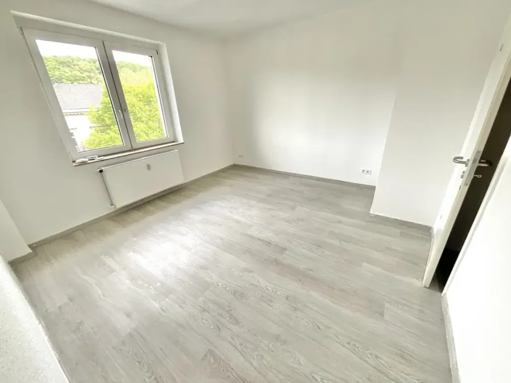 Frisch renovierte 2 Zimmerwohnung