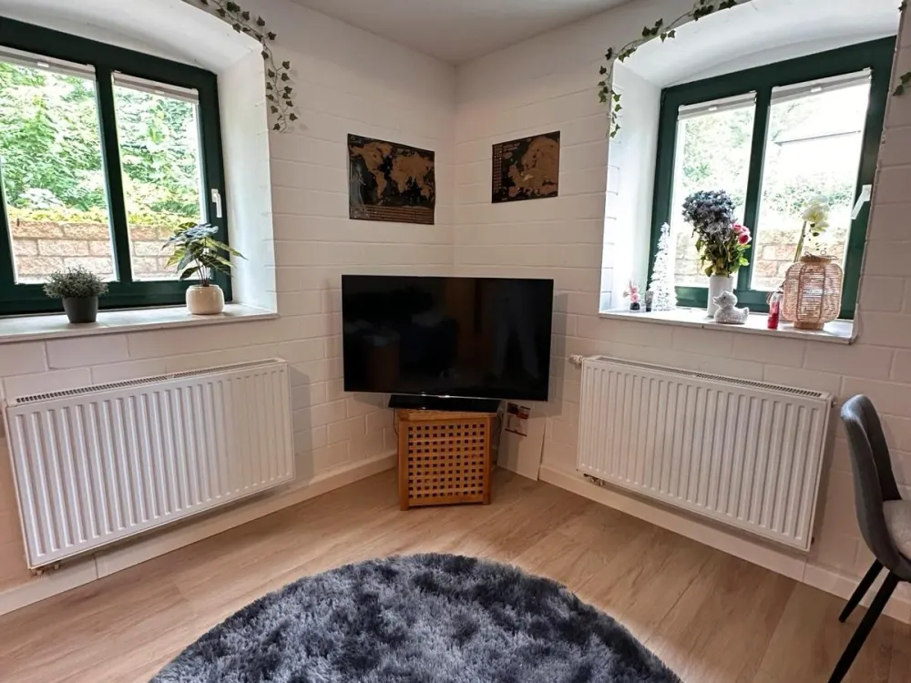 Möbelierte 2 Zimmer Wohnung Untergeschoss Ab Oktober einziehbar!!