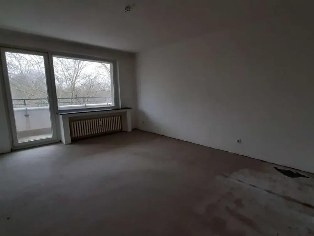 Vulkanstraße 242 - helle 2 ZKB Wohnung im 4.OG *ab sofort* zu vermieten