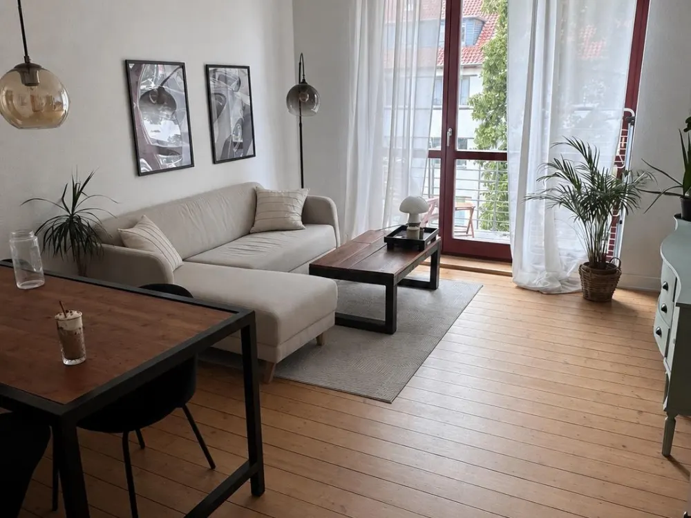 2 Zimmer-Altbauwohnung