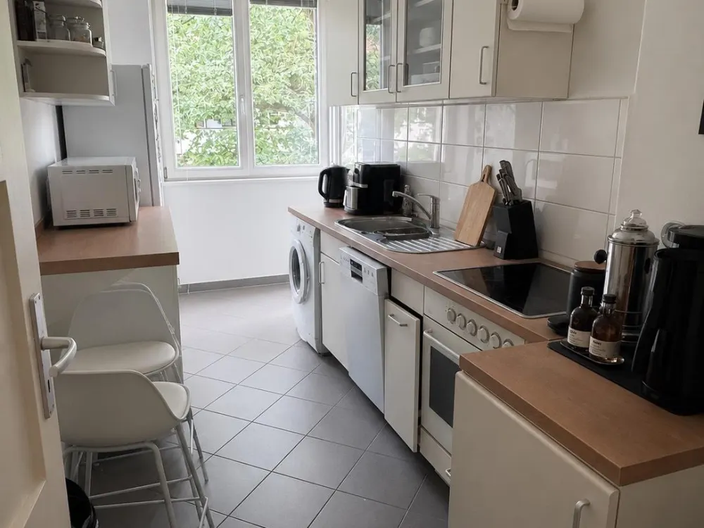 2 Zimmer-Altbauwohnung
