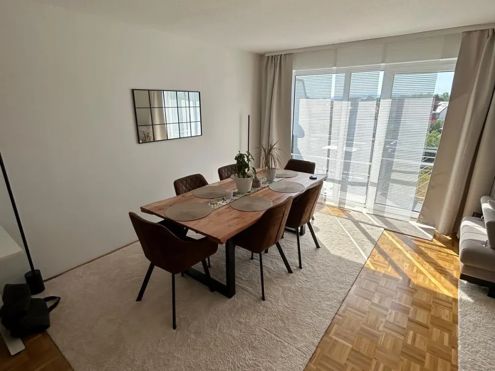 Bright and Well-Maintained 2-Room Attic Apartment in Kaufungen-Nie
