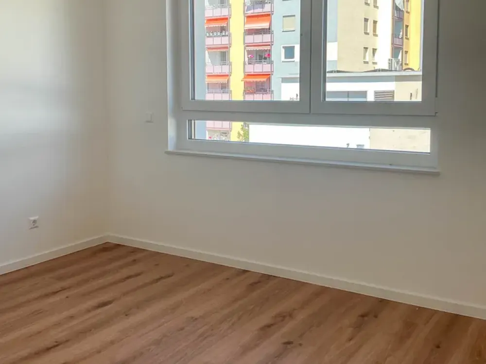 Erstbezug am Waldrand: Moderne 2-Zimmer-Neubauwohnung mit Loggia