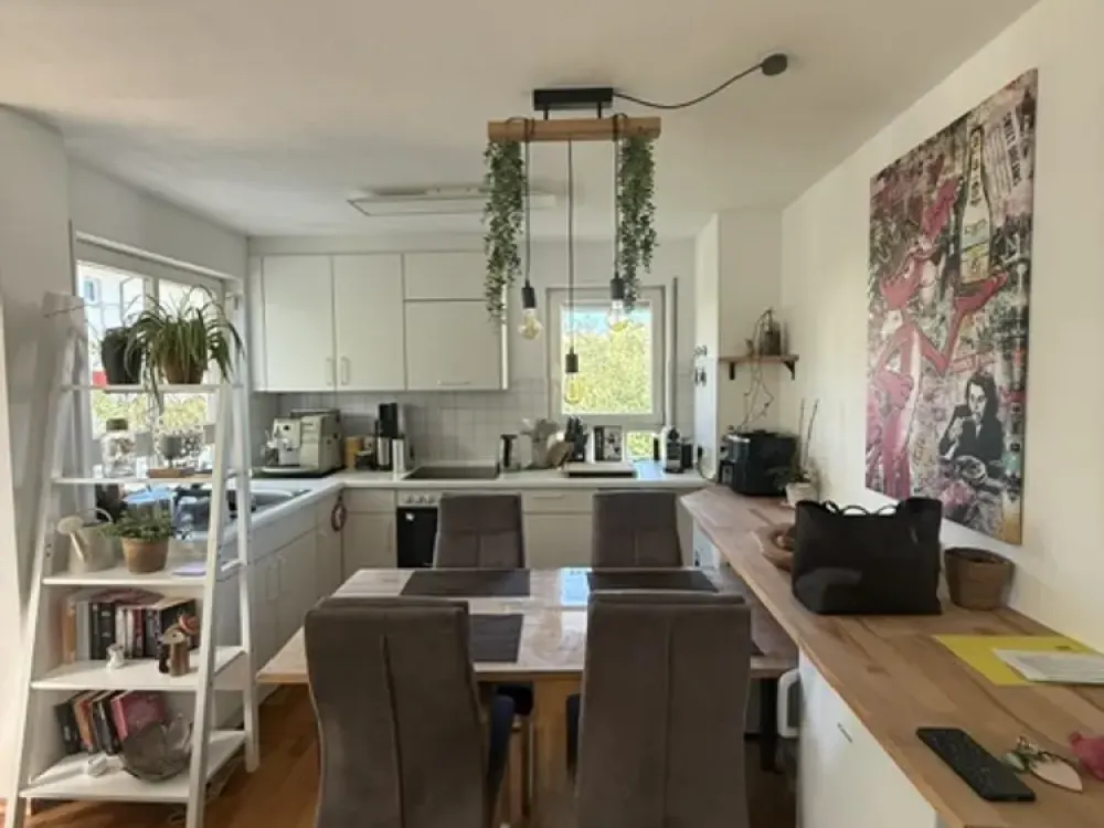 Helle 2-Zimmer-Wohnung in super, ruhiger und grüner Lage