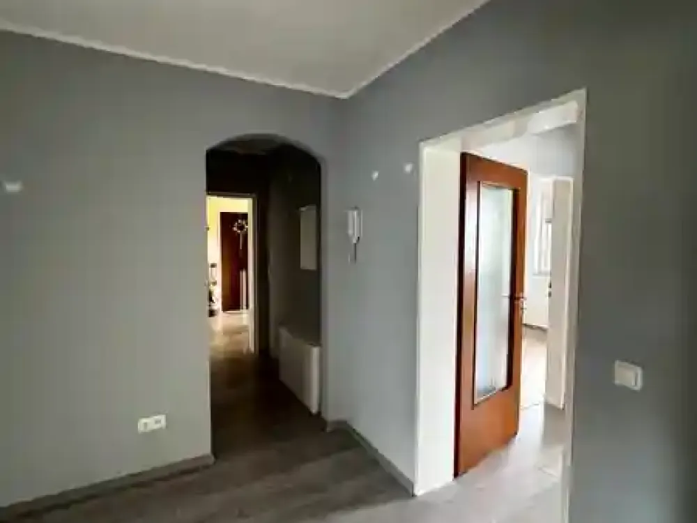 Großzügige 3,5-Zi. Wohnung mit Balkon, Außenstellplatz und EBK *WBS erforderlich*