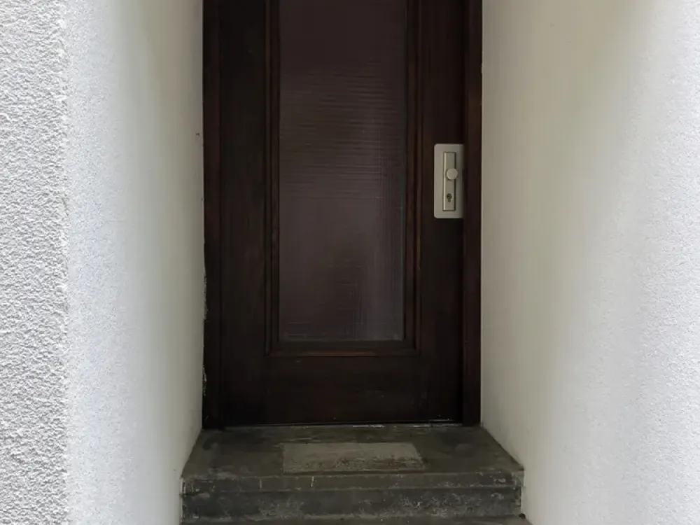 Stilvolle, modernisierte 3,5-Zimmer-Maisonette-Wohnung mit EBK in Stuttgart