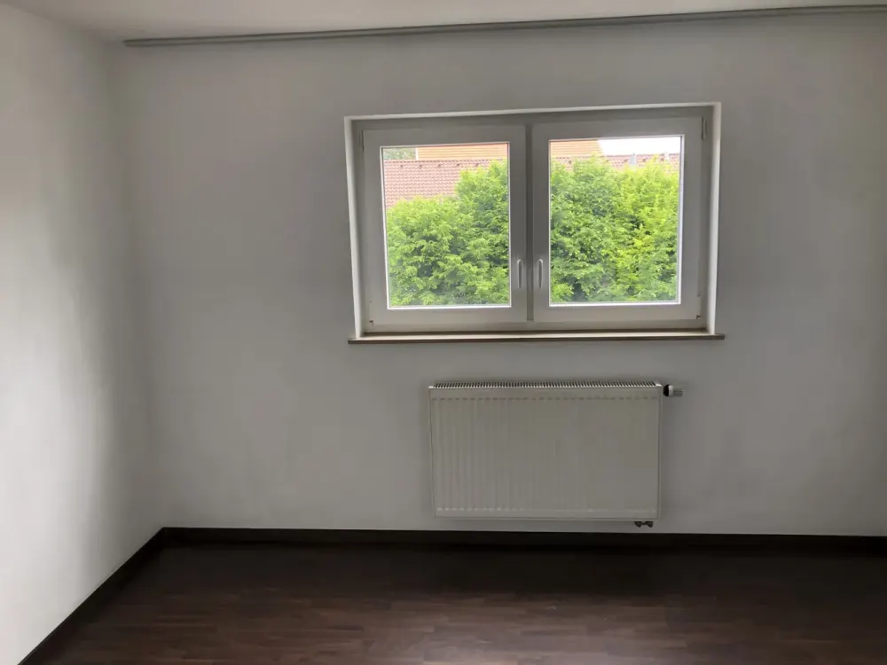 Stilvolle, modernisierte 3,5-Zimmer-Maisonette-Wohnung mit EBK in Stuttgart