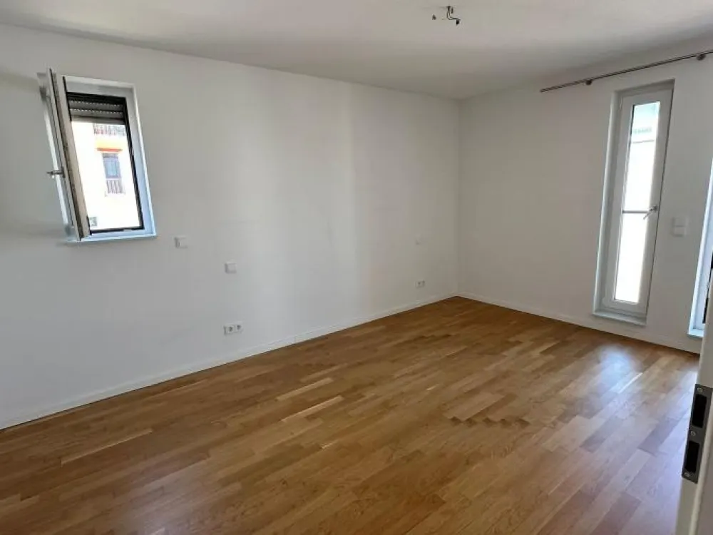 Moderne 3-Zimmerwohnung mit Wintergarten.