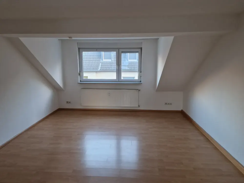 +++Tolle 67m² 2-Zimmer Wohnung im DG mit Garage in der Innenstadt zu vermieten +++