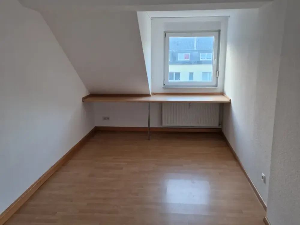 +++Tolle 67m² 2-Zimmer Wohnung im DG mit Garage in der Innenstadt zu vermieten +++