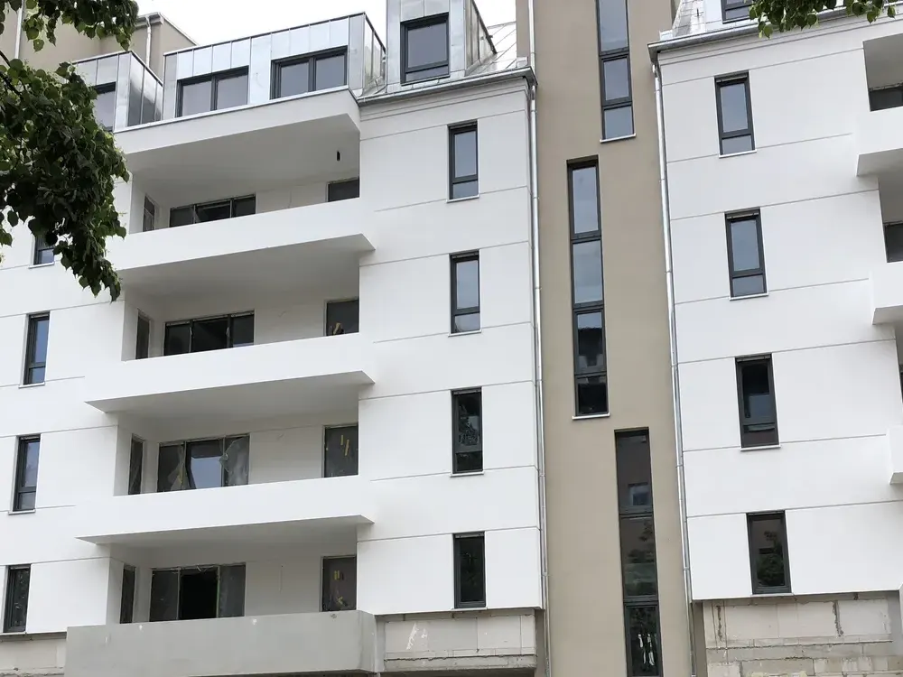 Moderne 2-Raumwohnung mit Balkon im Zentrum