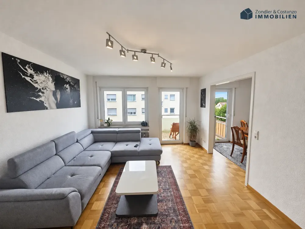 WINNENDEN: Sehr schöne 3,5-Zi.-Wohnung mit * Balkon * Garage * Keller * in ruhiger Wohnlage!