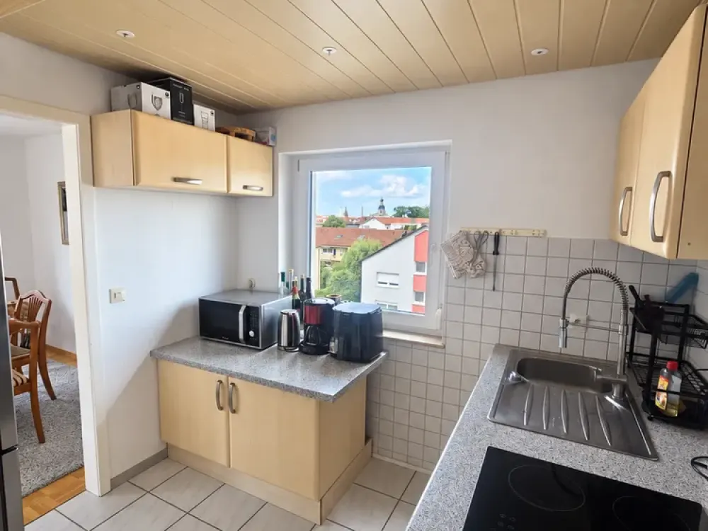 WINNENDEN: Sehr schöne 3,5-Zi.-Wohnung mit * Balkon * Garage * Keller * in ruhiger Wohnlage!