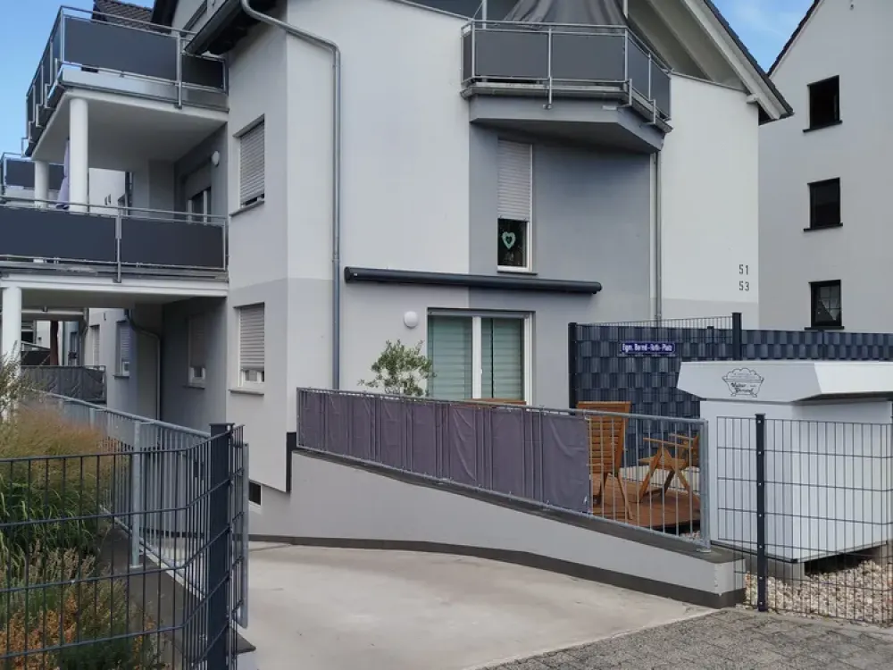 Wohnen auf Zeit mit Charakter: Erdgeschosswohnung in Obertshausen