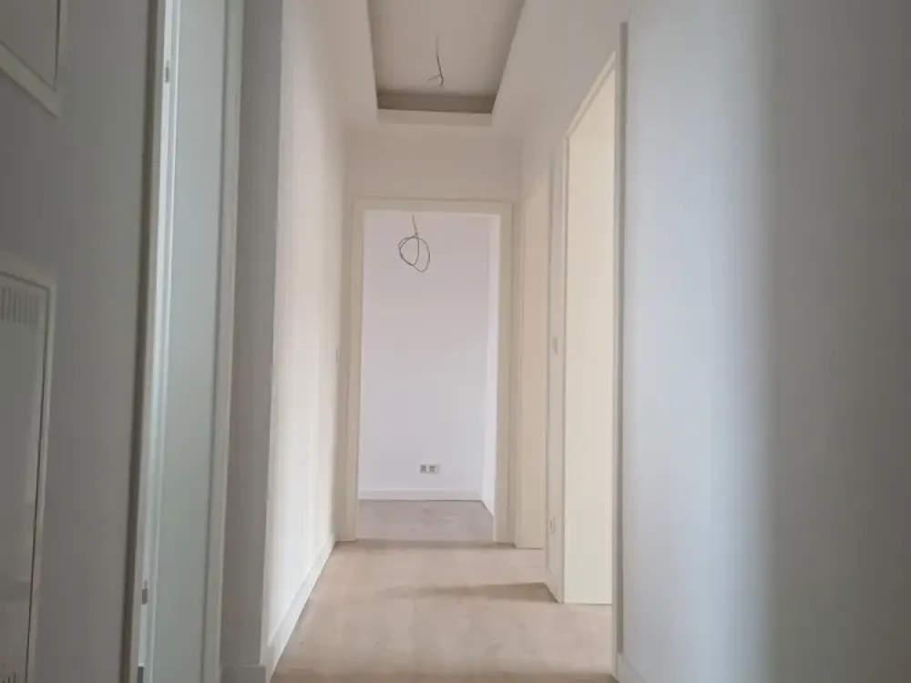 Neu hergestellte 2-Zimmer-Wohnung im beliebten Bezirk Charlottenburg - inkl. Einbauküche