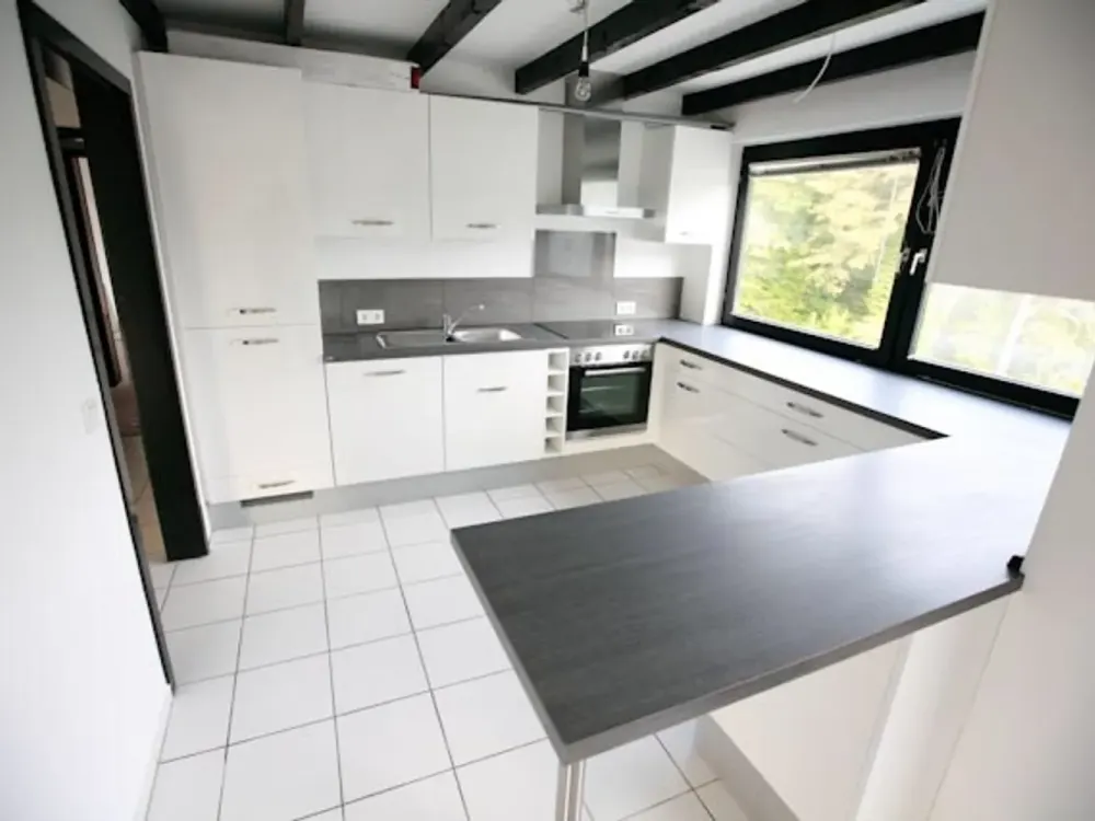 elegante Dachgeschosswohnung in Forsbach