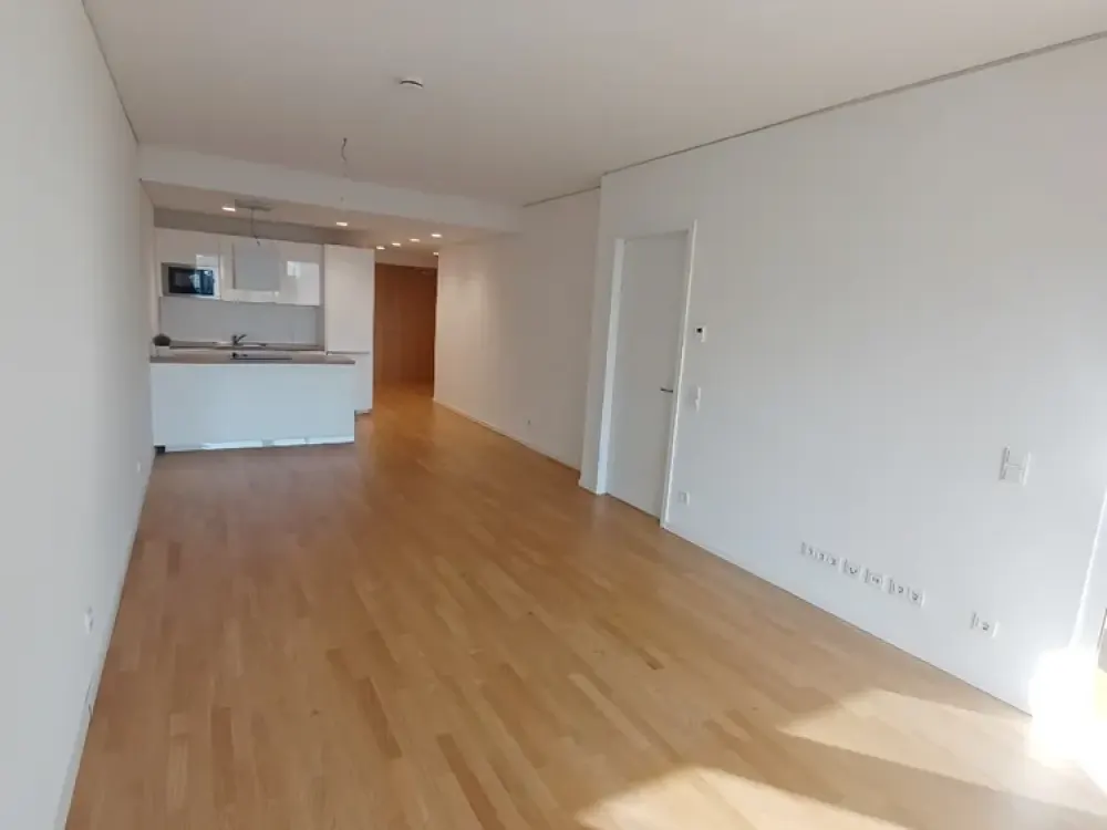Renovierte moderne 2-Zimmer Wohnung in Frankfurt