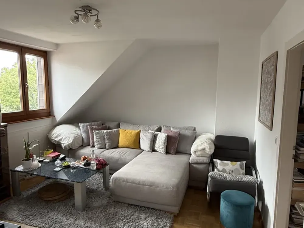 Helle 3-Zimmer-Dachgeschosswohnung möbliert zur Untermiete (nur 1 Person, ab 01.12.26 - 31.12.2028)