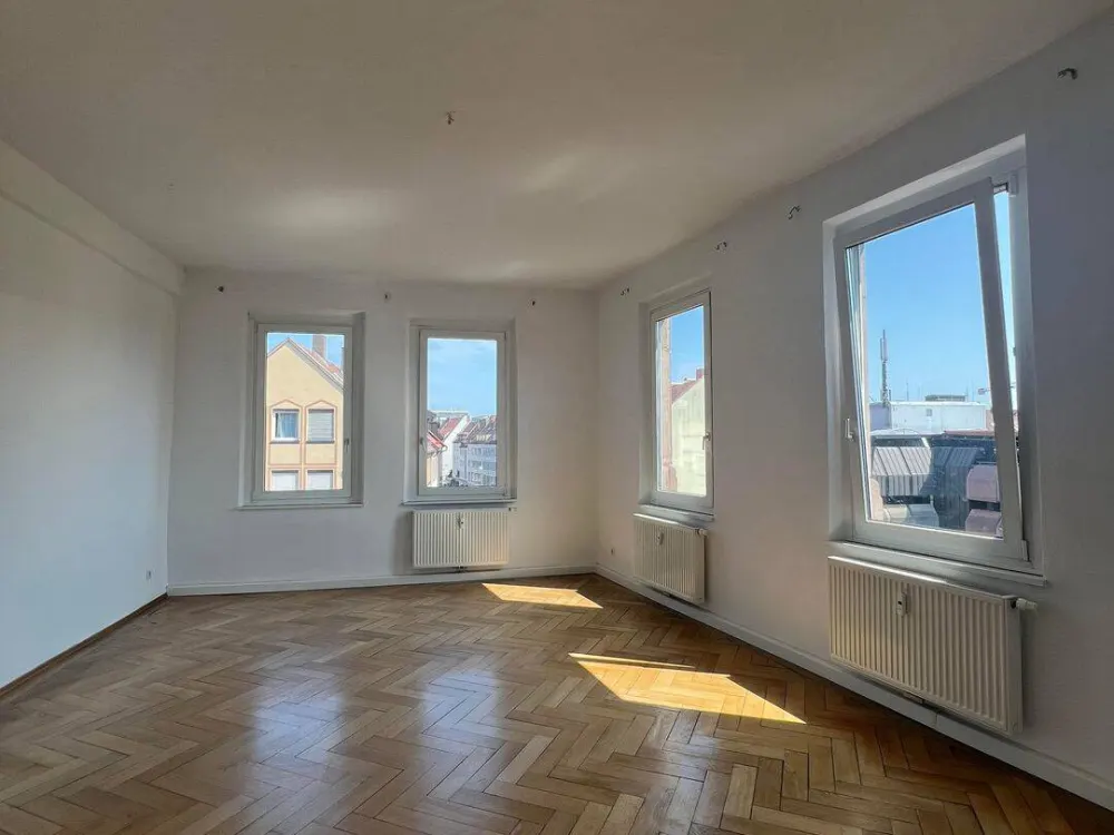 3-Zimmer Wohnung mit Altbaucharme am Jakobsplatz
