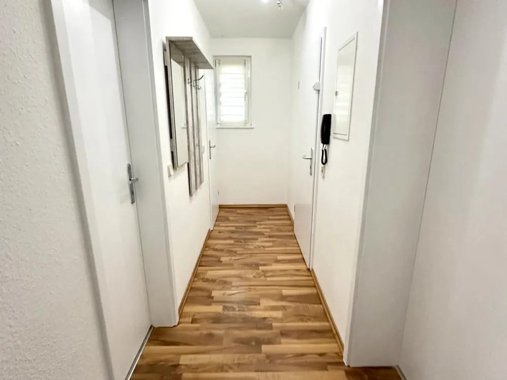 60 m² Wohnung mit riesigem 30 m² Balkon in ruhiger Lage