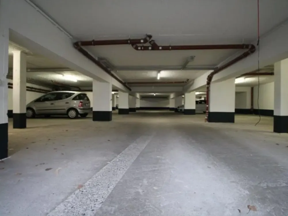 Frisch Renoviert mit komplett neuem Badezimmer - Großzügiges Single- Apartment in Köln-Zollstock