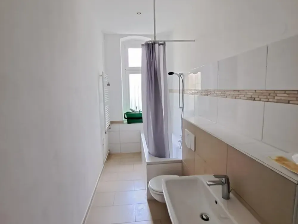 Spacious 3-Room Apartment with Great Design Potential Awaits You!