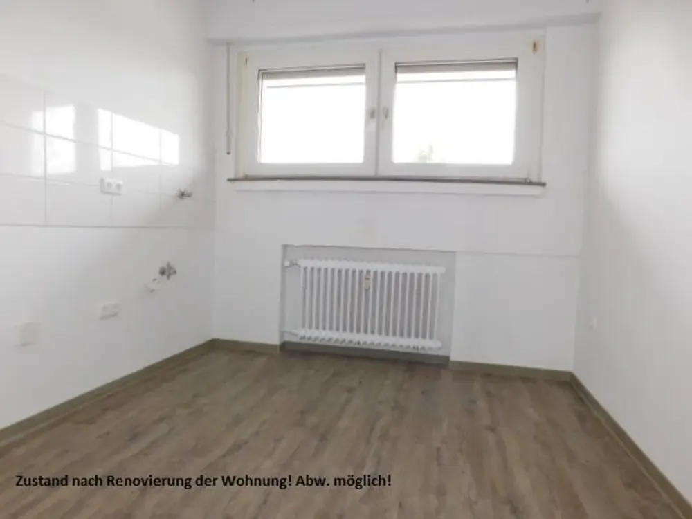 Renovated 3-room apartment on the 1st floor ready to move in with balcony and vinyl flooring...