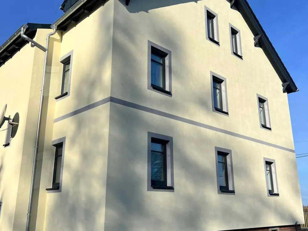 ** Gemütliche 2-Zimmerwohnung mit Stellplatz in der Nähe von Dresden **