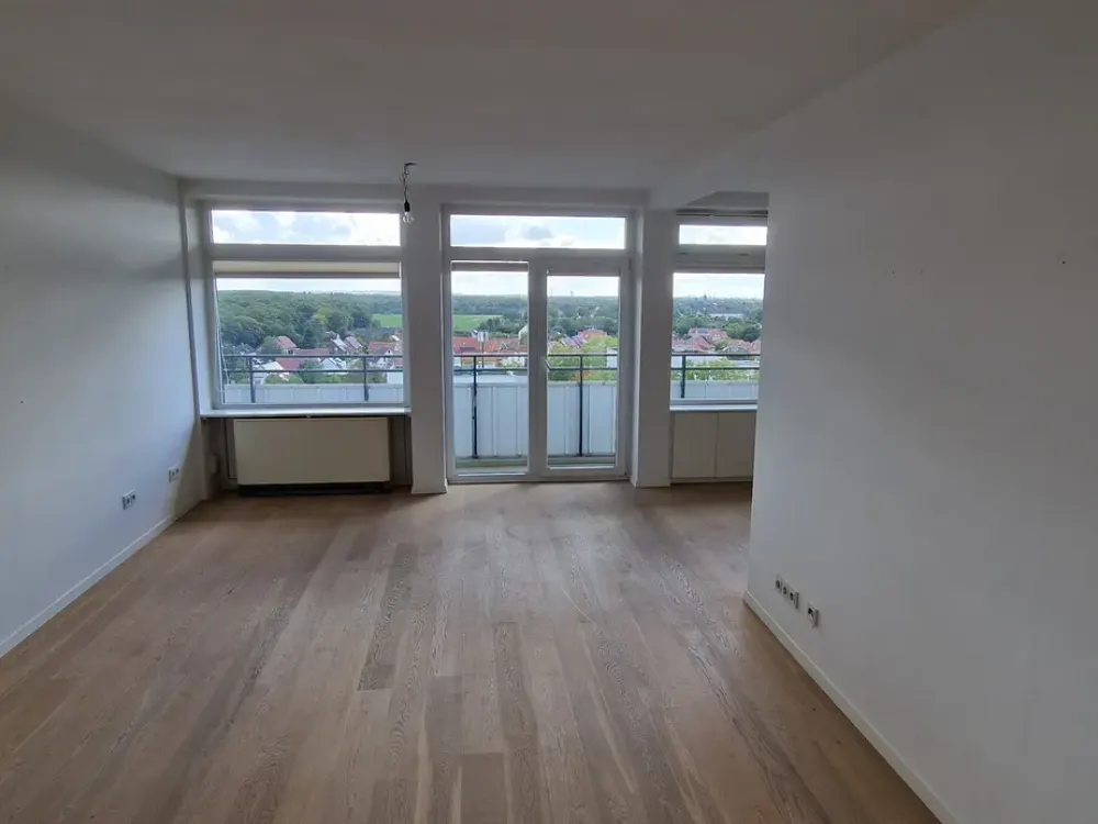 Modern and bright living in Duisburg South / near Düsseldorf /