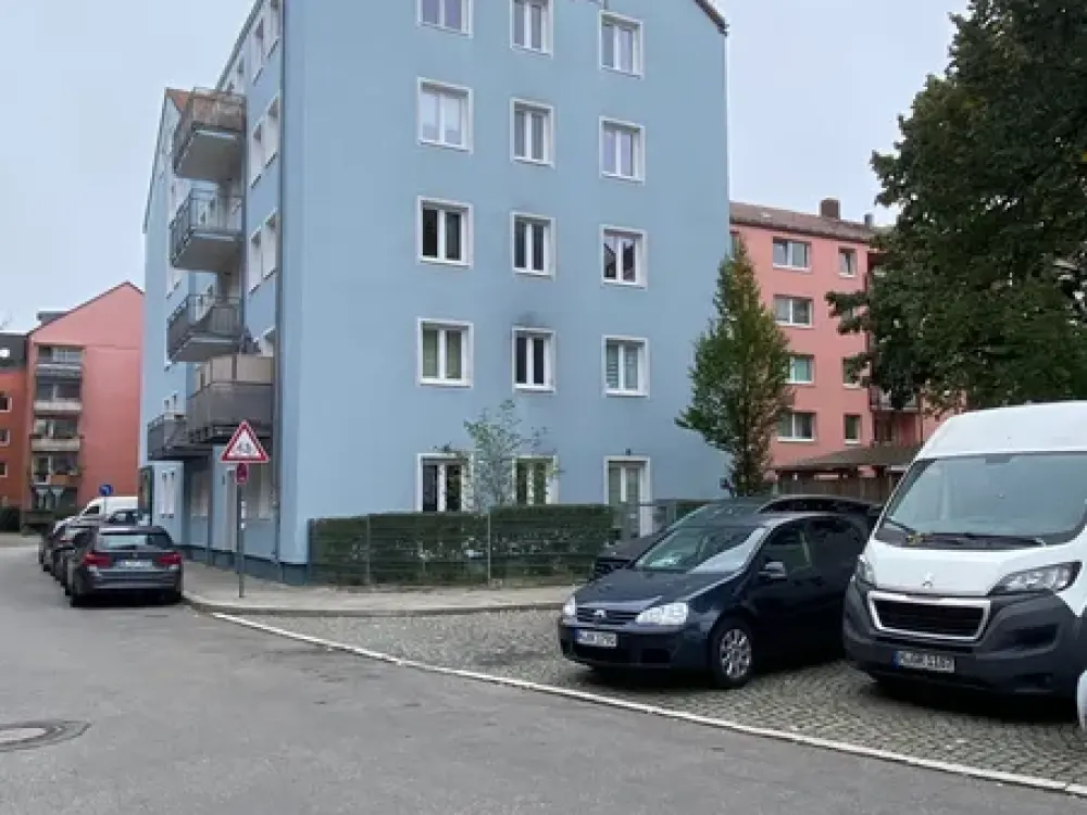 Milbertshofen Süd: Gepflegte ruhige 3-Zimmer-Wohnung in ökologischem Ziegelbau,