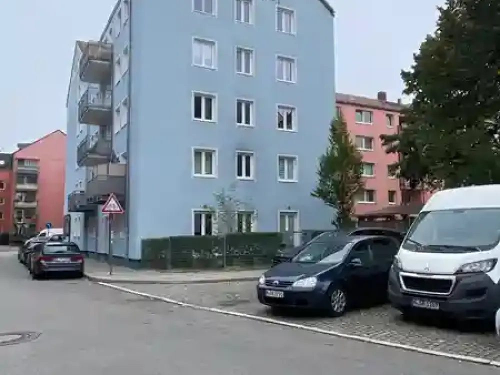 Milbertshofen Süd: Gepflegte ruhige 3-Zimmer-Wohnung in ökologischem Ziegelbau,