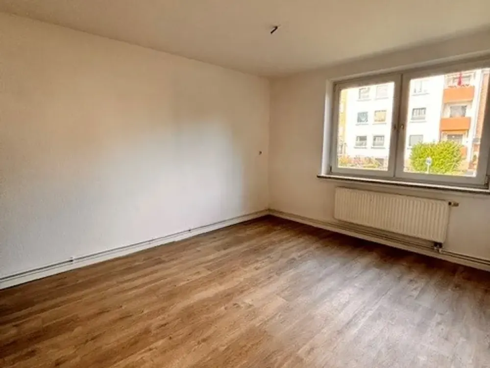 Ihr neues Zuhause: Großzügige 4-Zimmer-Wohnung mit Balkon
