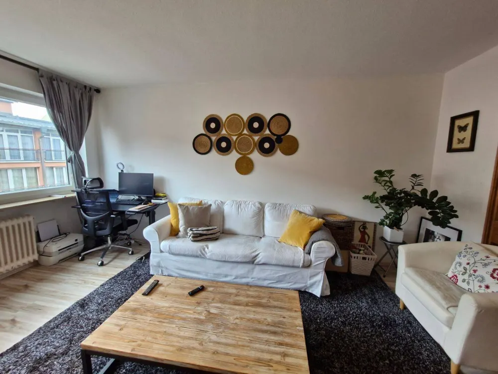 Helle 3-Zimmer Wohnung mit Einbauküche