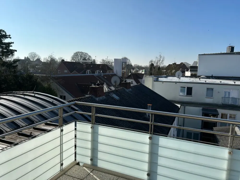 Große Penthouse-Wohnung im Herzen Ahrensburgs