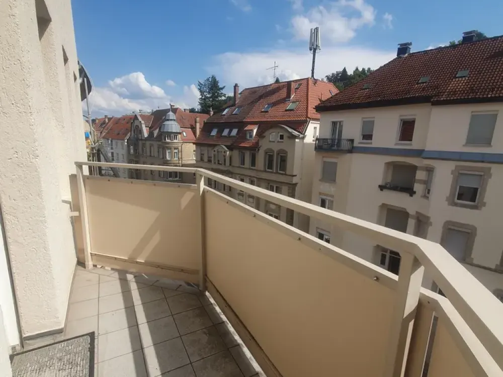 S-West - Große 3-Zimmer-WHG mit EBK u. 2x Balkon 4.OG