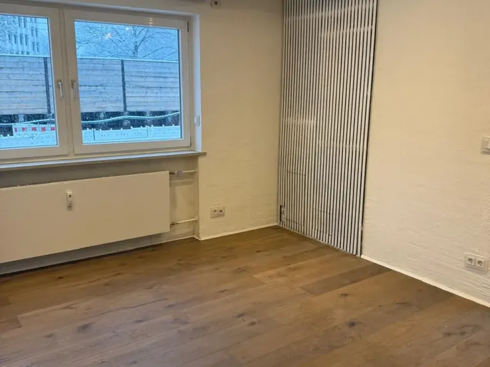 Gut ausgestattete Single Wohnung mit Garten (teilmöbliert)
